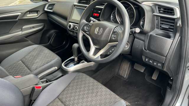 Honda Jazz 1.3 SE 5dr CVT 