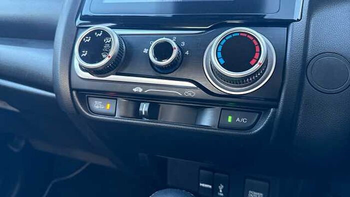 Honda Jazz 1.5 i-VTEC Sport 5dr Navi CVT 